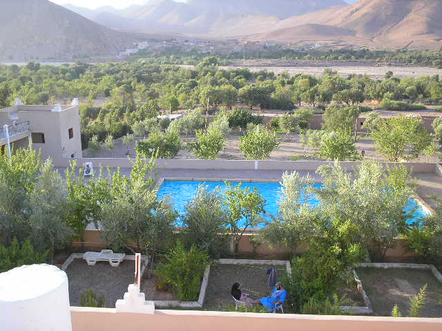 AUBERGE RESTAURANT CAMPING  TOUBKAL Hotel taliouine Riad taliouine :  services enfants